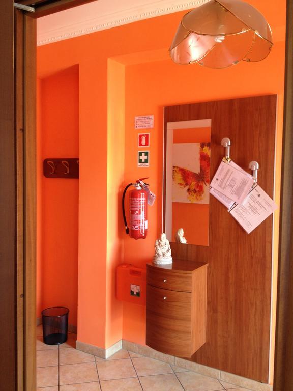 טורביאניקה Orange Holiday Home מראה חיצוני תמונה