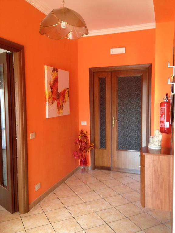 טורביאניקה Orange Holiday Home מראה חיצוני תמונה