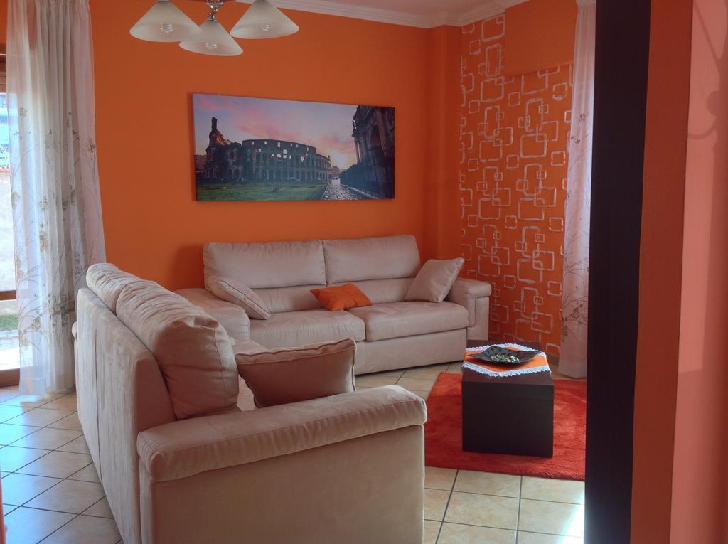טורביאניקה Orange Holiday Home מראה חיצוני תמונה